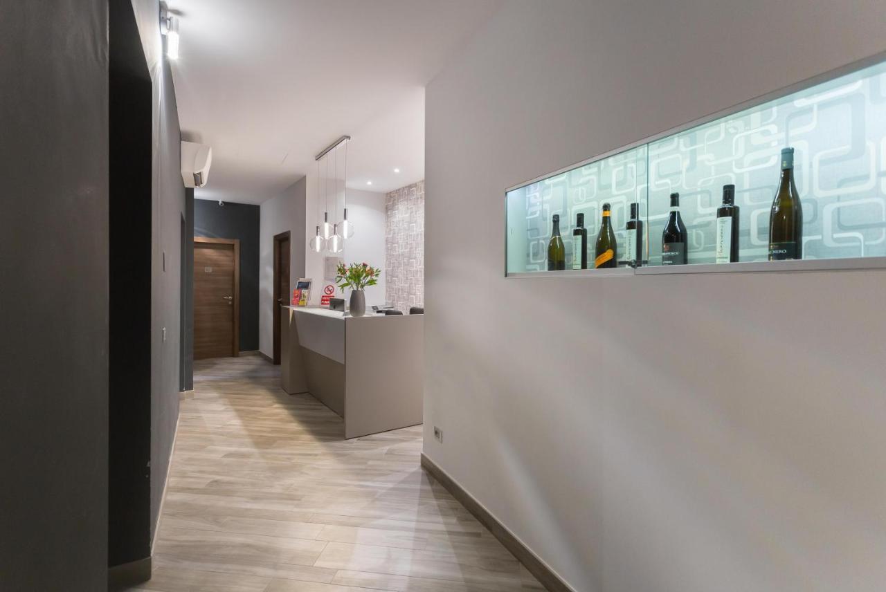 Aparthotel Durini Milano Ngoại thất bức ảnh
